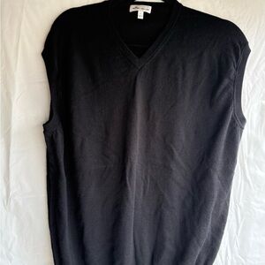 Peter Millar Sweater Vest  Size L Black 100% Merino Wool V Neck
